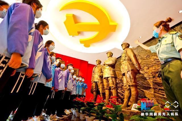 公路坦克战